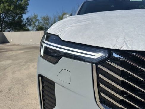 New 2026 Volvo XC90 B6 Plus w/ Protection Package Premier image 10