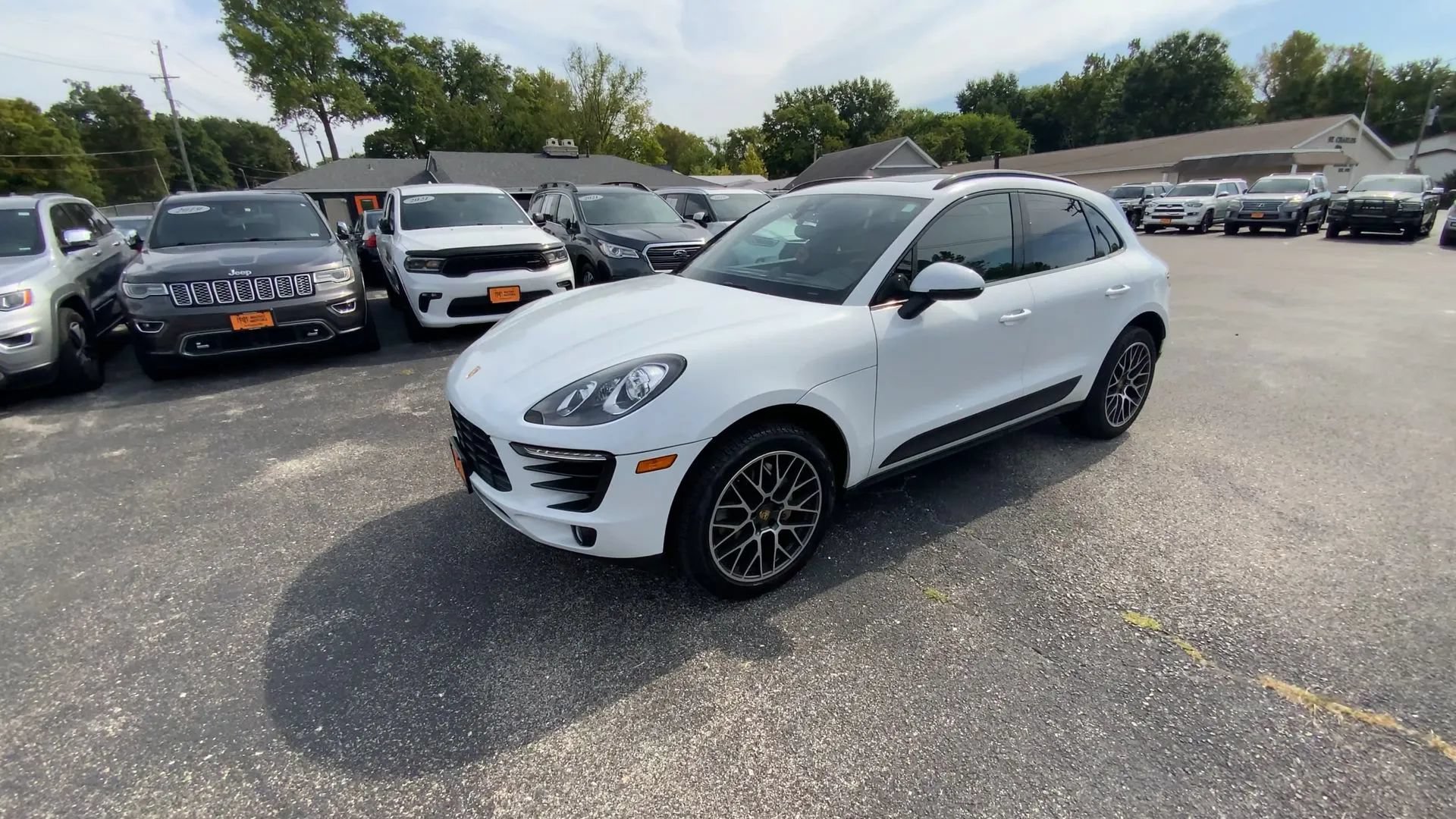 Used 2017 Porsche Macan S AWD/4WD image 4