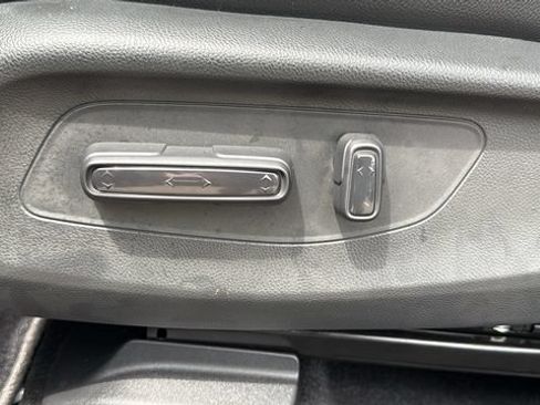Used 2026 Honda HR-V EX-L image 11