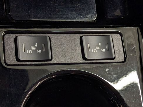 Used 2022 Toyota Prius Prime Limited image 31