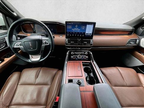 Used 2022 Lincoln Navigator Reserve RWD image 15