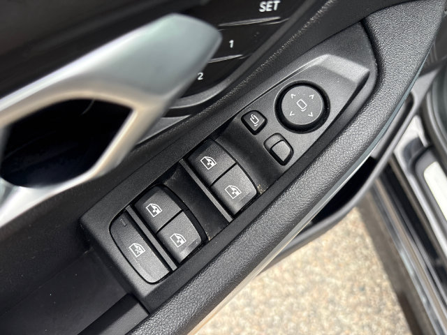 Used 2019 BMW 330i xDrive Sedan w/ Premium Package AWD/4WD image 24