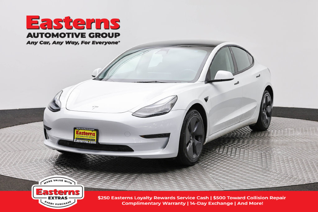 Used 2023 Tesla Model 3 Standard Range RWD image 1
