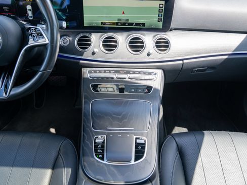 Used 2023 Mercedes-Benz E 350 4MATIC Sedan image 20