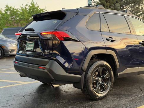 Used 2019 Toyota RAV4 XLE w/ All Weather Liner Package AWD/4WD image 11