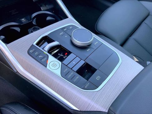 Certified 2025 BMW 330i Sedan image 17