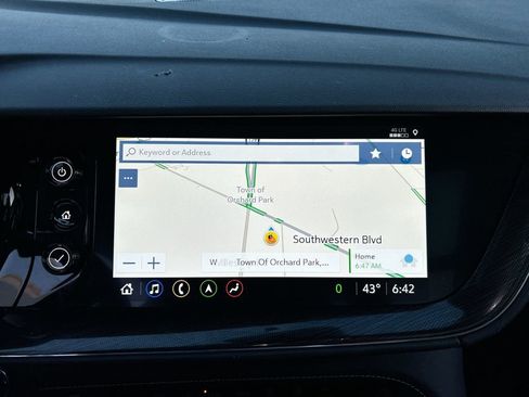 Certified 2023 Buick Envision Essence w/ Technology Package I AWD/4WD image 18