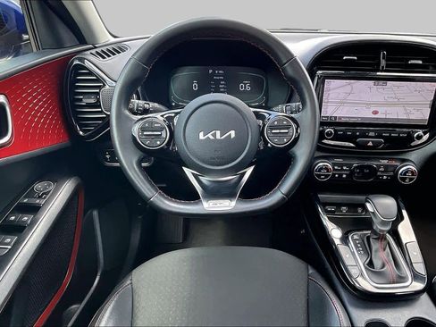 Certified 2024 Kia Soul GT-Line w/ Option Group 020 FWD image 6