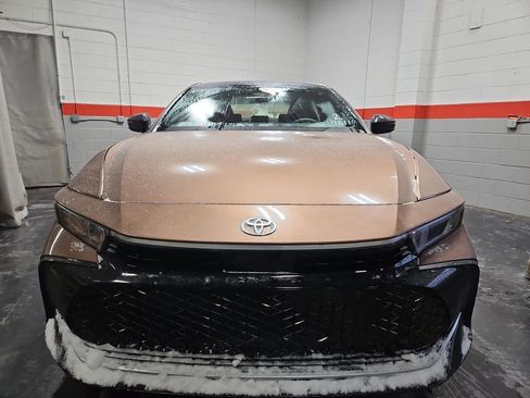 New 2026 Toyota Crown Platinum image 2