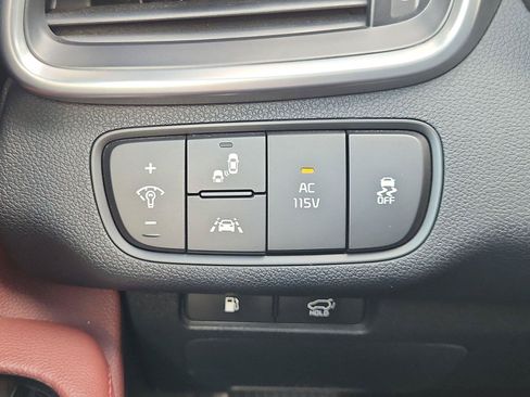 Used 2017 Kia Sorento SX FWD image 18