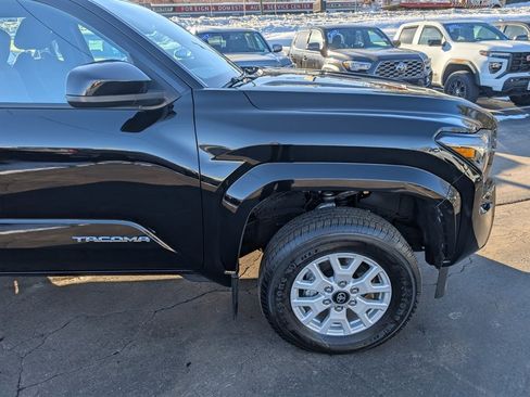 Certified 2024 Toyota Tacoma SR5 image 10