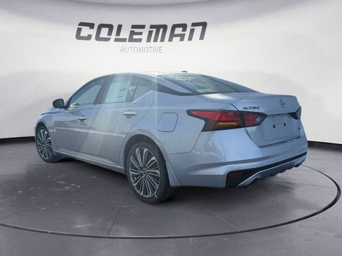 New 2025 Nissan Altima 2.5 SL image 3