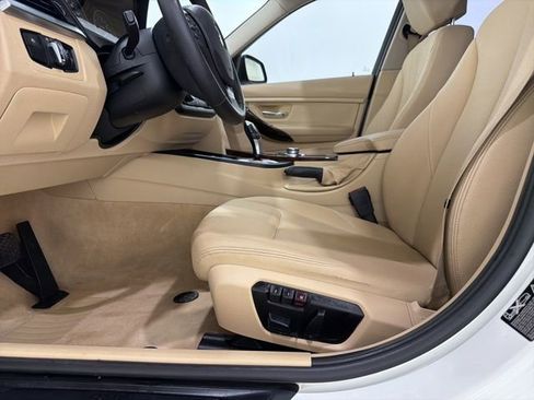 Used 2013 BMW 328i xDrive Sedan AWD/4WD image 14