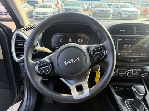 Used 2024 Kia Soul LX w/ Option Group 015 FWD image 24