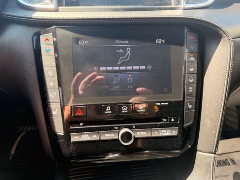 Used 2020 INFINITI QX50 Luxe w/ Navigation Package AWD/4WD image 30