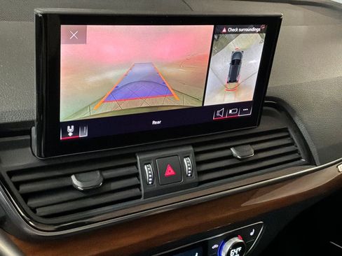 Used 2023 Audi Q5 2.0T Premium Plus w/ Premium Plus Package image 4