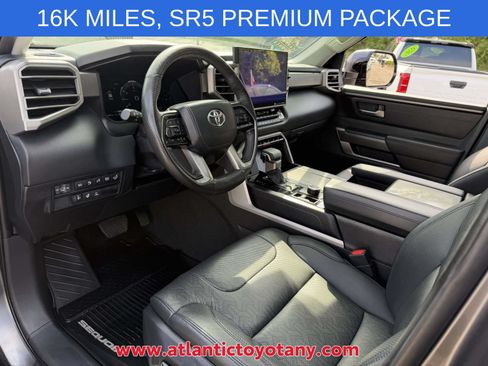 Used 2024 Toyota Sequoia SR5 w/ SR5 Premium Package AWD/4WD image 15