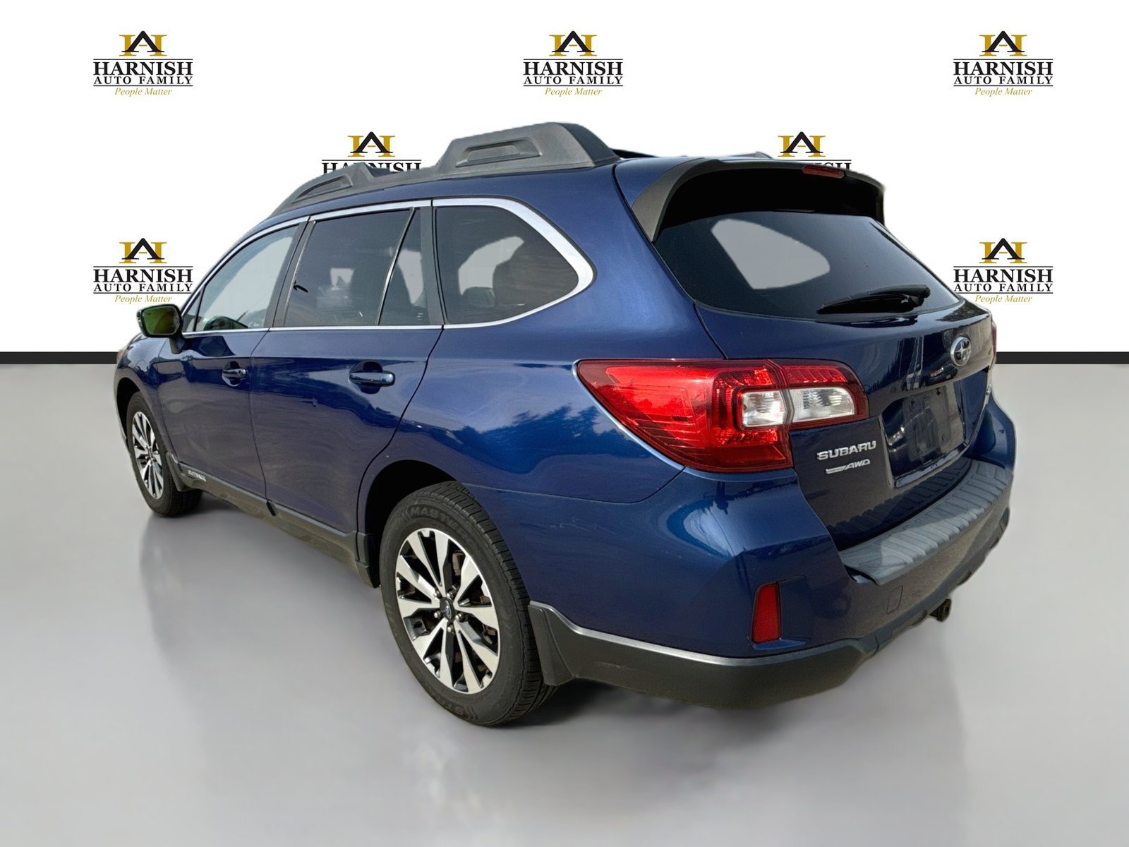 Used 2015 Subaru Outback 2.5i Limited AWD/4WD image 3