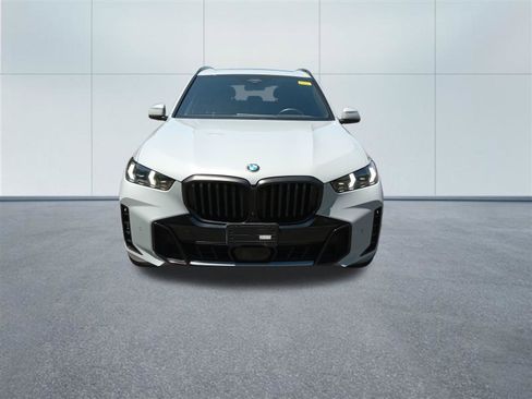 Used 2024 BMW X5 xDrive40i w/ M Sport Package AWD/4WD image 5