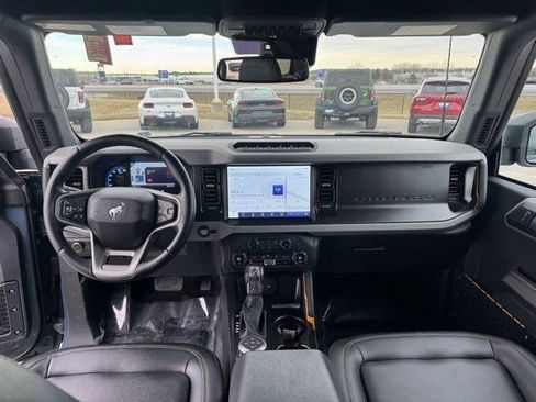 Used 2023 Ford Bronco Badlands image 25