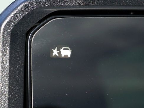 Used 2024 Chevrolet Colorado ZR2 w/ Technology Package image 14