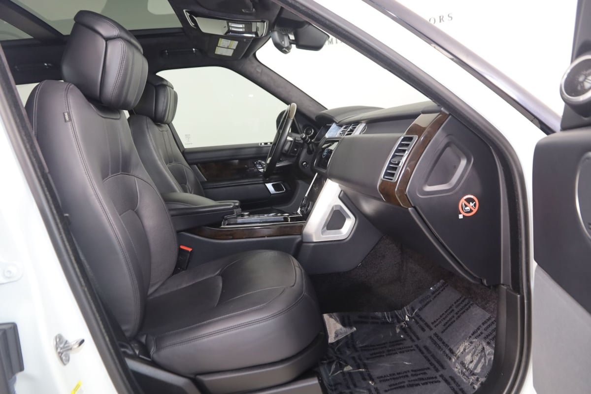 Used 2018 Land Rover Range Rover Supercharged AWD/4WD image 14