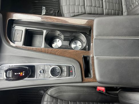 Used 2024 Cadillac Escalade Sport Platinum w/ LPO, ONYX Package image 25