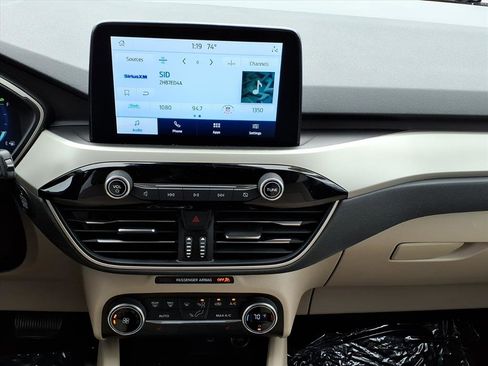 Used 2020 Ford Escape SE Sport image 20