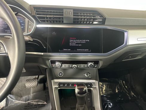 Used 2024 Audi Q3 2.0T Premium Plus w/ Premium Plus Package image 28