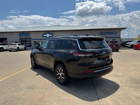 Used 2023 Jeep Grand Cherokee L Limited w/ Luxury Tech Group II AWD/4WD image 5