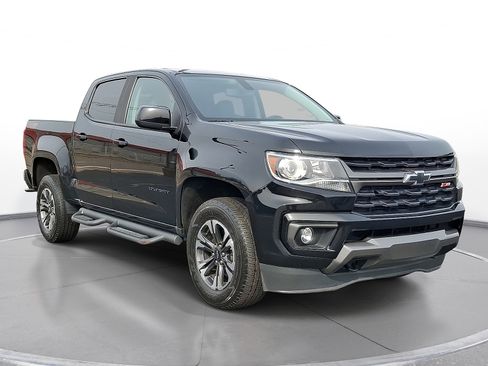 Used 2021 Chevrolet Colorado Z71 AWD/4WD image 1