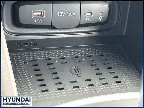 New 2026 Hyundai Venue SEL FWD image 32