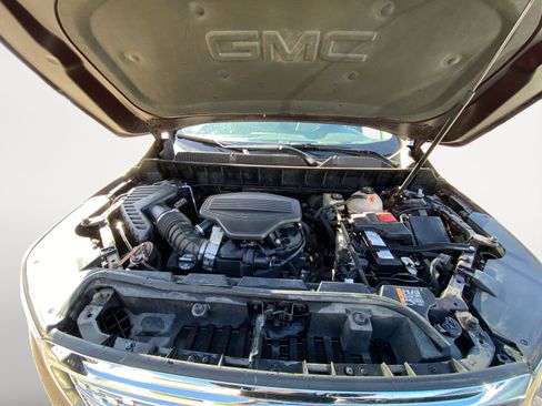 Used 2017 GMC Acadia Denali w/ Technology Package image 32