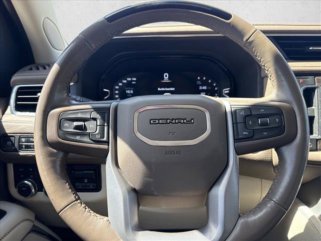 Used 2024 GMC Yukon XL Denali w/ Advanced Technology Package AWD/4WD image 13