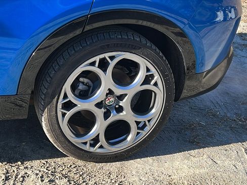 Used 2024 Alfa Romeo Tonale Ti image 12