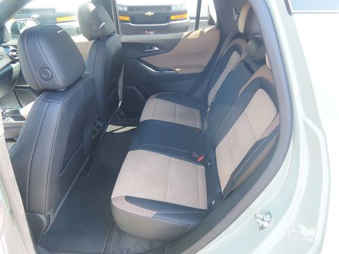 Used 2026 Chevrolet Equinox ACTIV w/ Safety and Technology Package AWD/4WD image 31