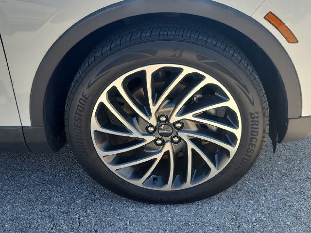 Certified 2020 Lincoln Nautilus Reserve FWD image 13