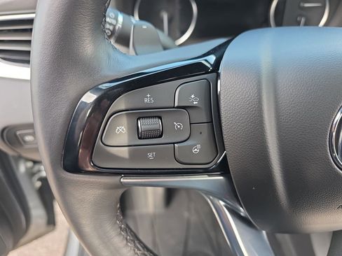 Used 2023 Buick Enclave Avenir w/ Avenir Technology Package image 18