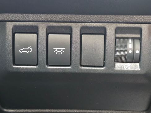 Certified 2025 Subaru Ascent Bronze Edition AWD/4WD image 18