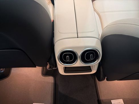 New 2026 Mercedes-Benz GLC 300 GLC 300 image 23