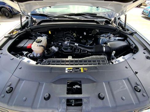 Used 2025 Jeep Grand Cherokee Limited w/ Black Appearance Package image 31