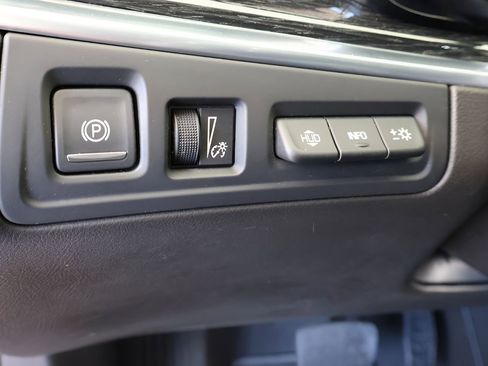 Certified 2023 Cadillac XT5 Premium Luxury w/ Technology Package image 19