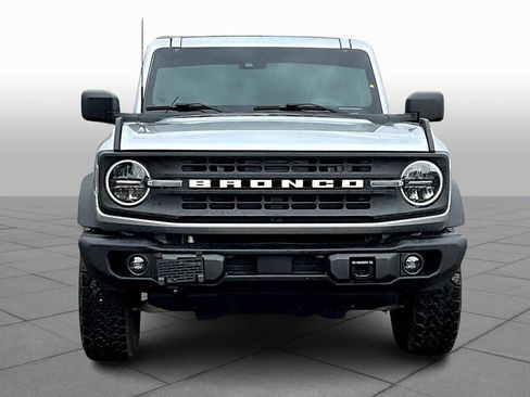 Certified 2024 Ford Bronco Black Diamond image 3