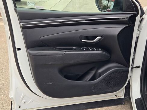 Used 2022 Hyundai Tucson SE image 25