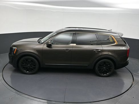 Used 2022 Kia Telluride SX w/ Nightfall Edition Package AWD/4WD image 17