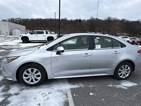 New 2026 Toyota Corolla LE image 2