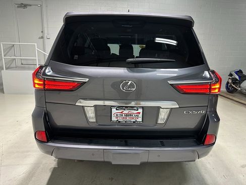 Used 2016 Lexus LX 570 4WD w/ Luxury Package image 6