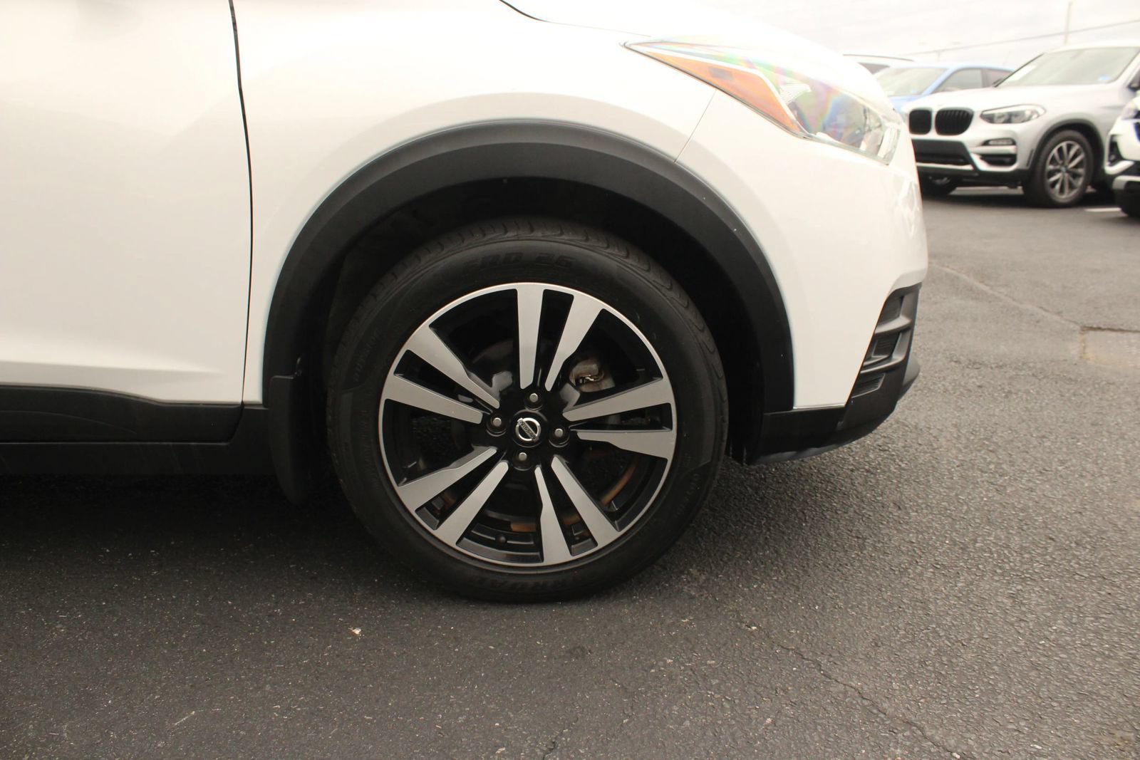 Used 2018 Nissan Kicks SV FWD image 10