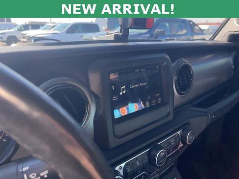 Certified 2021 Jeep Wrangler Willys image 10