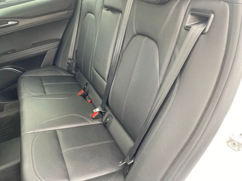 Used 2022 Alfa Romeo Stelvio Ti AWD/4WD image 13